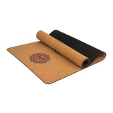 Notre Tapis QUERCUS SUBER NATUREL allié confort et stabilité. Idéal pour les pratiques régulière du yoga doux & dynamiques (Hatha, Vinyasa, Ashtanga, Bikram etc.)  Les propriétés du liège antidérapant permettent d’absorber la sueur pour une meilleure adhérence au corps et un excellent grip.  Adapté aux pratiques du yoga (Vinyasa, Ashtanga, Hatha, kundalini, Nidra, acro-yoga, Yin, prénatal etc.) du fitness, du Pilates, de la méditation puis aux entraînements et à la gymnastique.